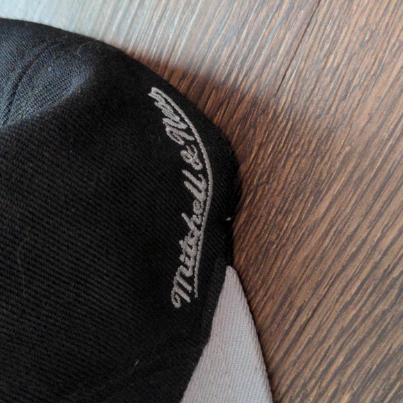 Mitchell & Ness Chicago Bulls Snap Back Hat - Picture 3 of 7